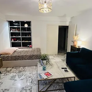 John Homestay In , Nice France