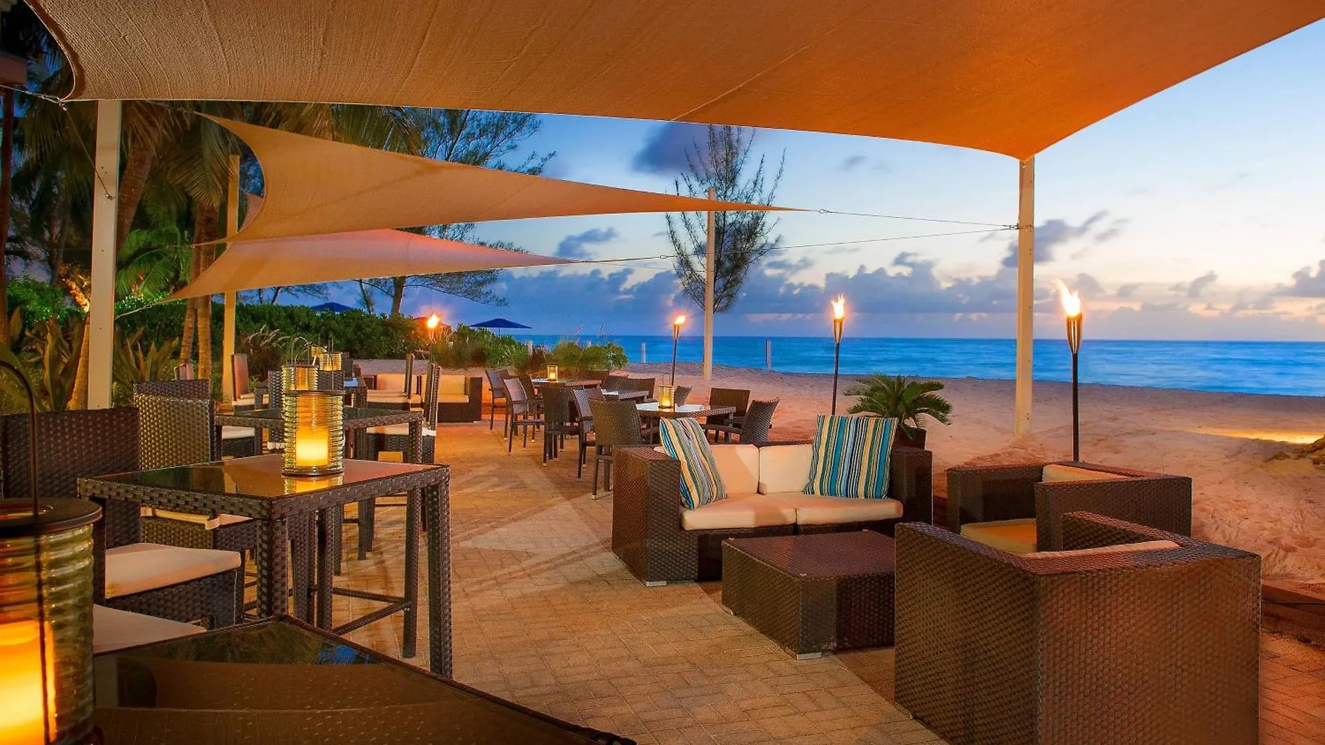 The Westin Grand Cayman Seven Mile Beach Resort & Spa West Bay 4*,  Каймановы острова